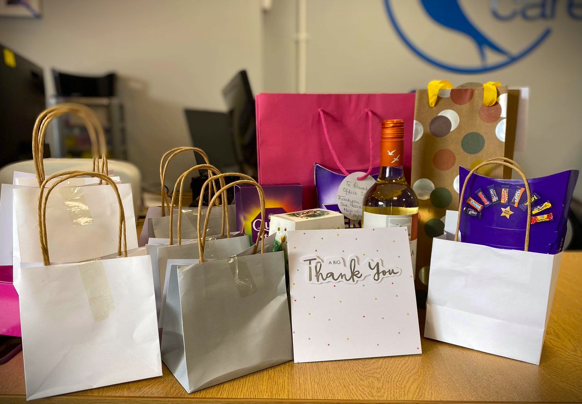 careTeignbridge's tweet photo. 💞Thank you gift 💞

A few gifts dropped into the office by a family member, thanking us and the care staff for looking after their mum.

We are sure that the care staff will be grateful to receive these.

#staffappreciation #BluebirdCareUK #proudtocaredevon #lovecare https://t.co/ChWCKmGm3c