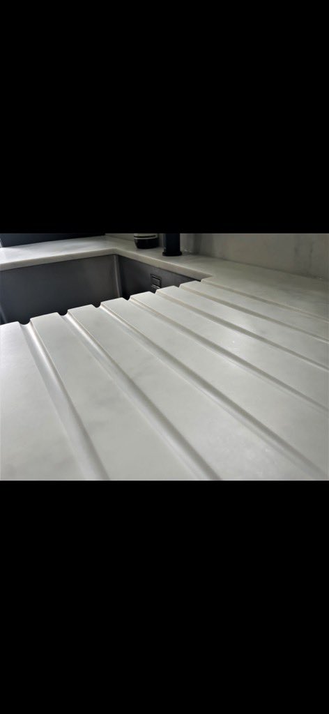 Olly London Kitchen Worktop Fitter tweet media