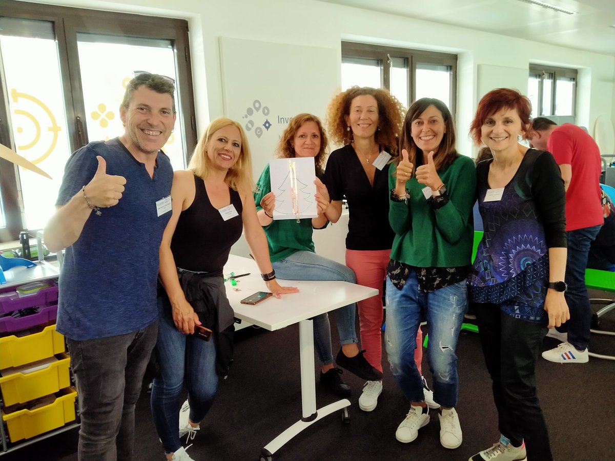 erodzur's tweet photo. Day 3 in Future Classrroom Lab
A Challenge using Breakout Edu! #fcl_eu @colegioelcabo
@CeipAraya
@cepsantacruz
@OPEECanarias
@EducacionCan
@sepiegob
#CLFutureClassroom
#ErasmusPlus https://t.co/mRc0kxUmdt https://t.co/cgVUpNuKgU https://t.co/xdsjYpguFi