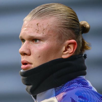 ErlingRoIe's tweet photo. A new beginning 😢 #NewProfilePic https://t.co/fyfONhOEtM
