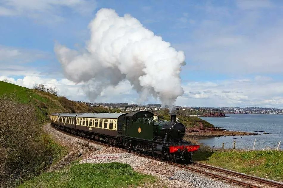 england_coast's tweet photo. What could be better than a day out from Dartmouth on a steam train, a boat trip or on a paddle steamer? There’s no better way to see this glorious South Devon coastline! https://t.co/jfVVZTeAeq https://t.co/OuJfaZKE4I
