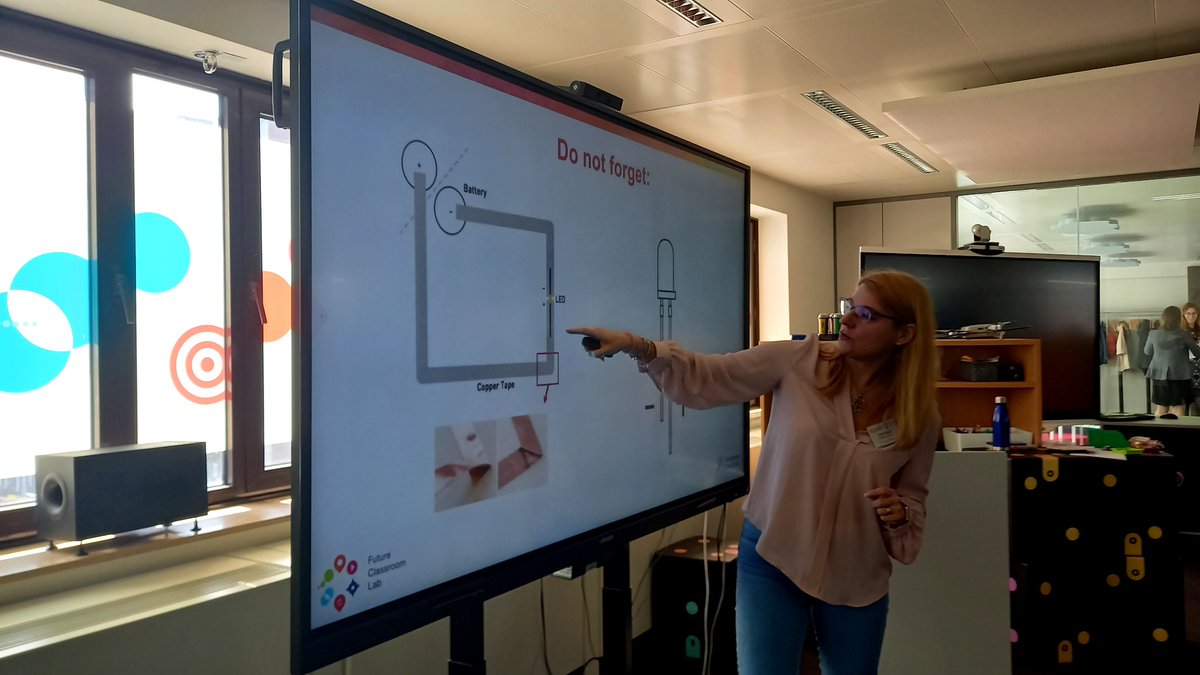 alebasso6's tweet photo. @fcl_euschoolnet Today excting day with at fcl creativity and innovation in your classroom.  Thinkering
 inspiration ideas to bring at school. https://t.co/D5Lhd5pl55