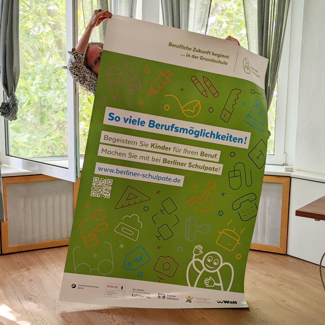 Wir freuen uns über die neue #Kooperation mit der WALL GmbH! Bald begenet euch Berliner Schulpate überall in der Stadt auf City Light Postern an Bushaltestellen und auf digitalen Werbeflächen in U-Bahnhöfen. 🤩😍#plakate #berlincity #becomefamous