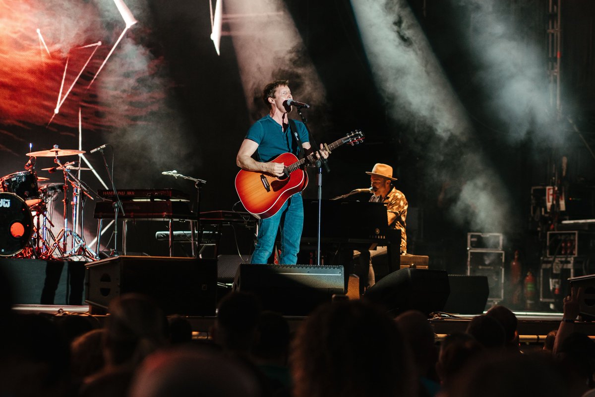 It's a long, lonely road
That I've walked on my own🎶

<a href="/JamesBlunt/">James Blunt</a>