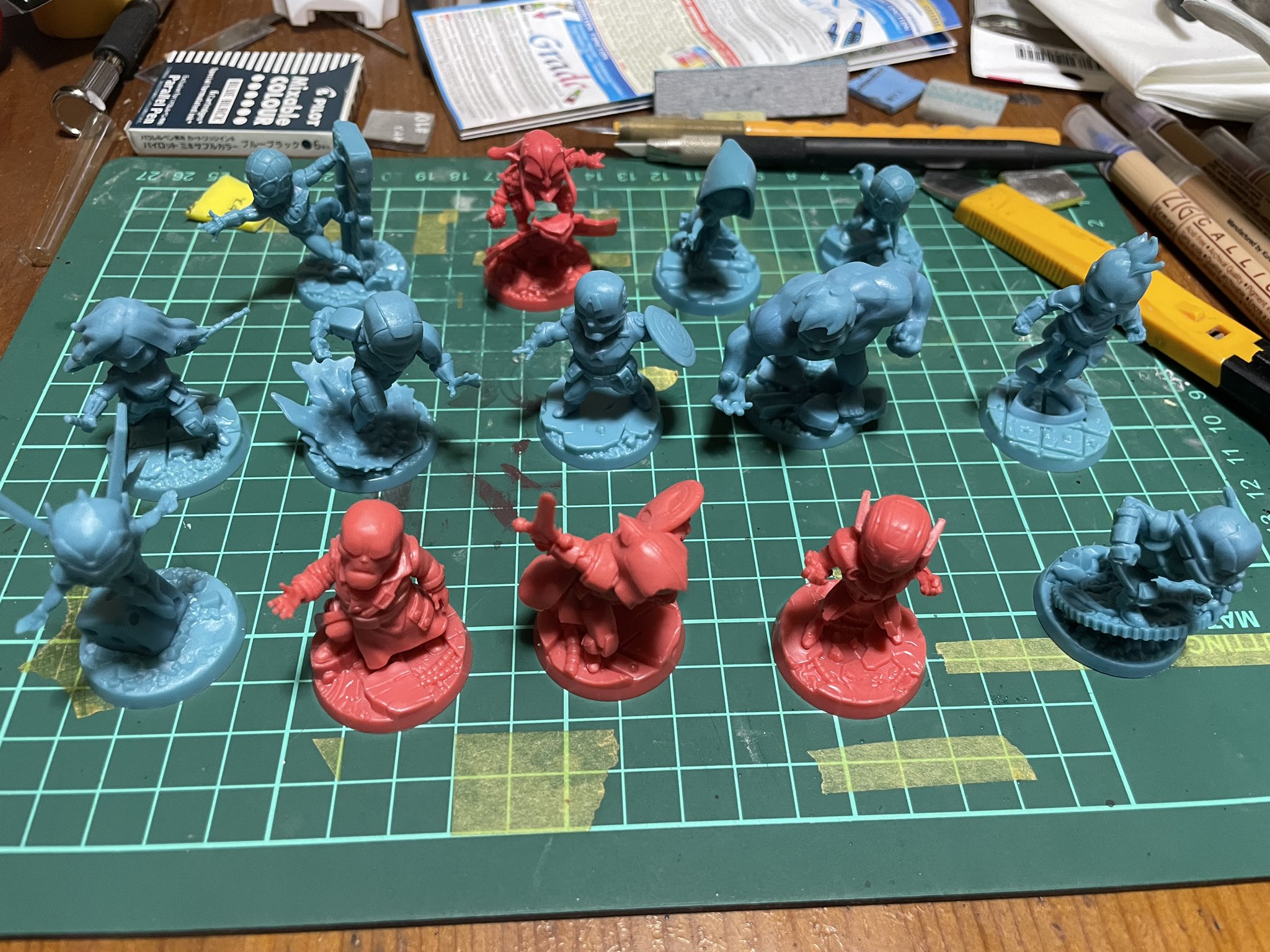 かへんてこ 模型 プラモ 友人からマーベルユナイテッドというボードゲームを貰ったので初プレイの前にコマの塗装をしていきます マーベルユナイテッド フィギュア塗装 ミニチュア塗装 T Co Nonh8e5y5p Twitter