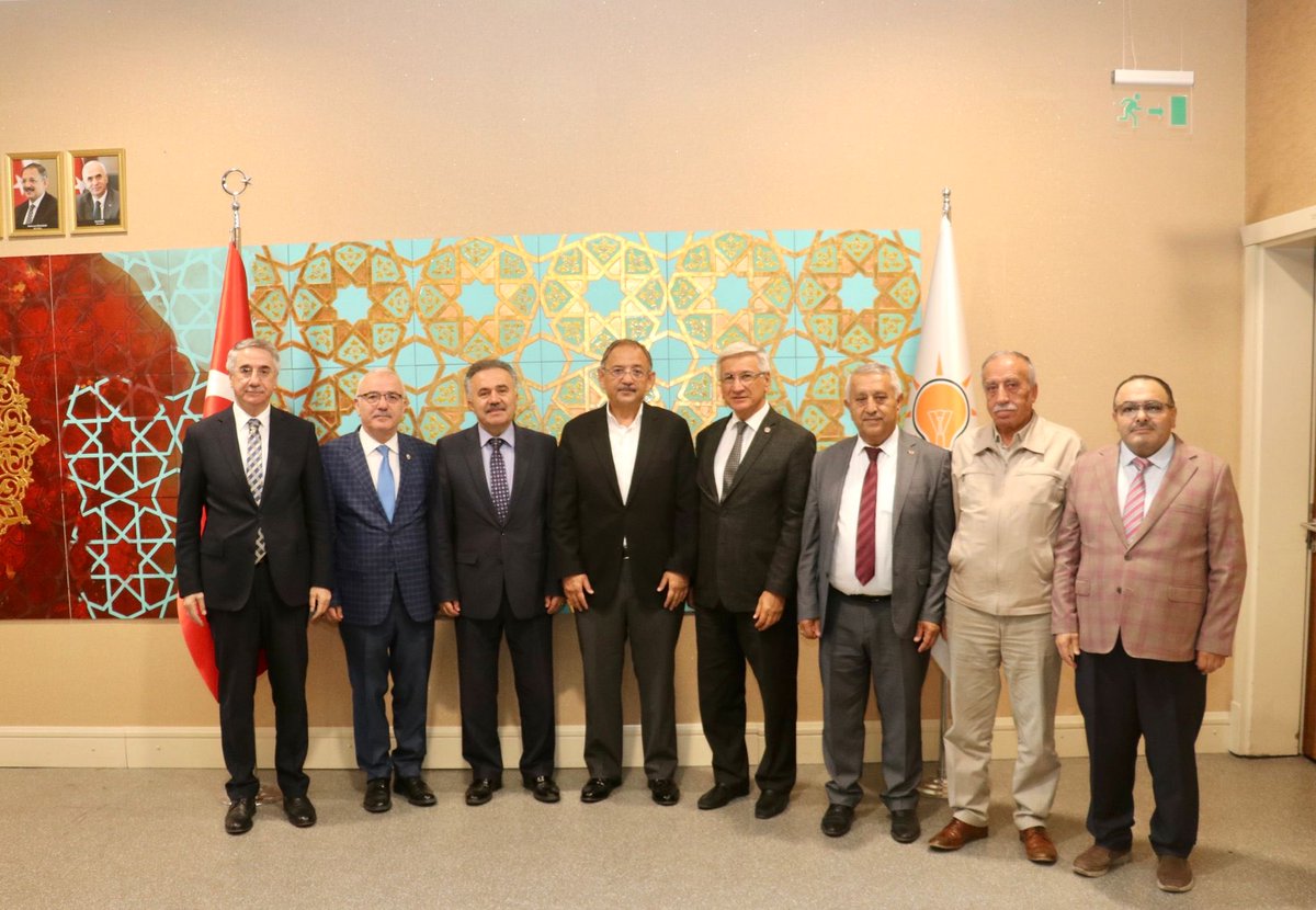 Türkiye Belediye Başkanlar Birliği Yönetim Kurulunu temsilen 2008 yılı sonrası görev yapan ve Emekli Sandığı’na tabi olmayan Belediye Başkanlarımızın özlük haklarının kısmen düzeltilmesi vesilesiyle Ak Parti Yerel Yönetimler Başkanı Sn Mehmet Özhaseki’ye teşekkür ziyaretimiz.