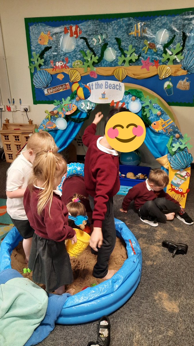 NurtureFPA's tweet photo. 'Oh we do like to be beside the seaside' @AnnJoycefpa @wallenvictoria https://t.co/Zme28EFgXy