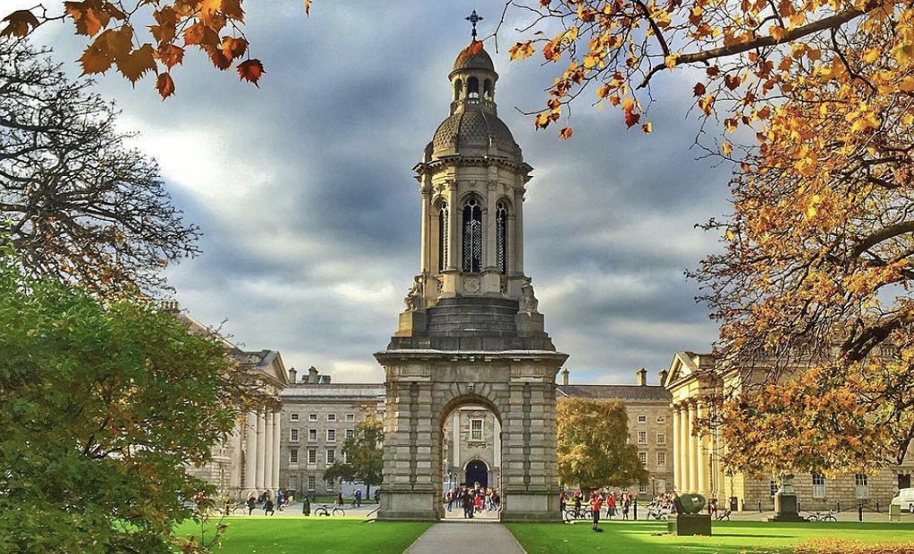tcdglobal's tweet image. If you&apos;ve accepted an offer from @tcddublin it&apos;s time to get ready to start your journey! Check out our #WelcomeToTrinity Guide for information on living in Dublin, and what to expect from your time in Trinity and Ireland ☘️  tcd.ie/study/assets/P…