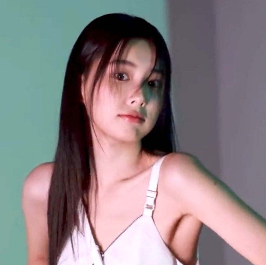 shegalore's tweet image. ???!??!?!?