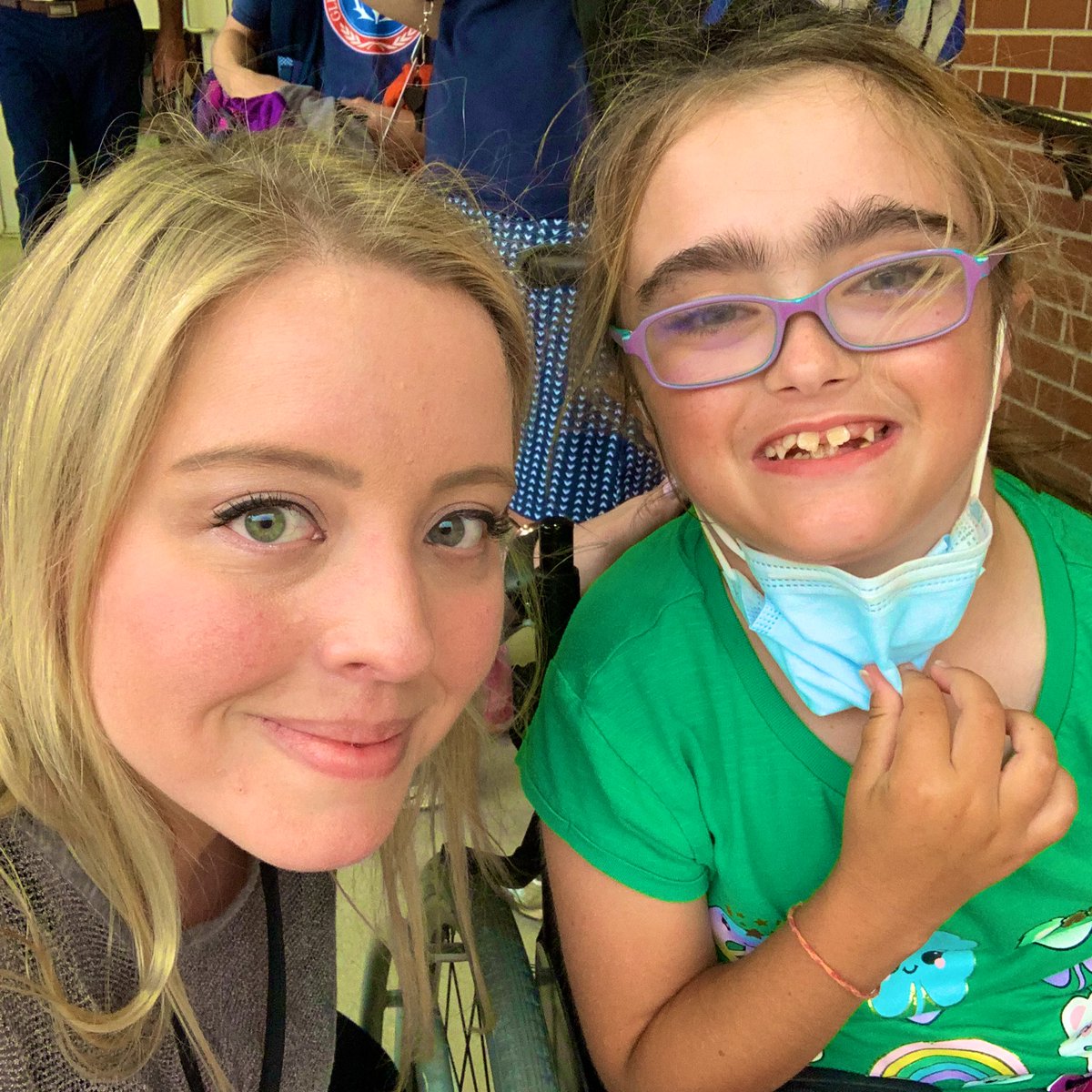 ✨Team Kaileigh Fundraiser✨ - Kaileigh's supporters are raising funds for medical equipment and transportation costs; she starts dialysis next week and will be admitted to CHEO for 2-3 months ♥️🏩 gofund.me/7364f318