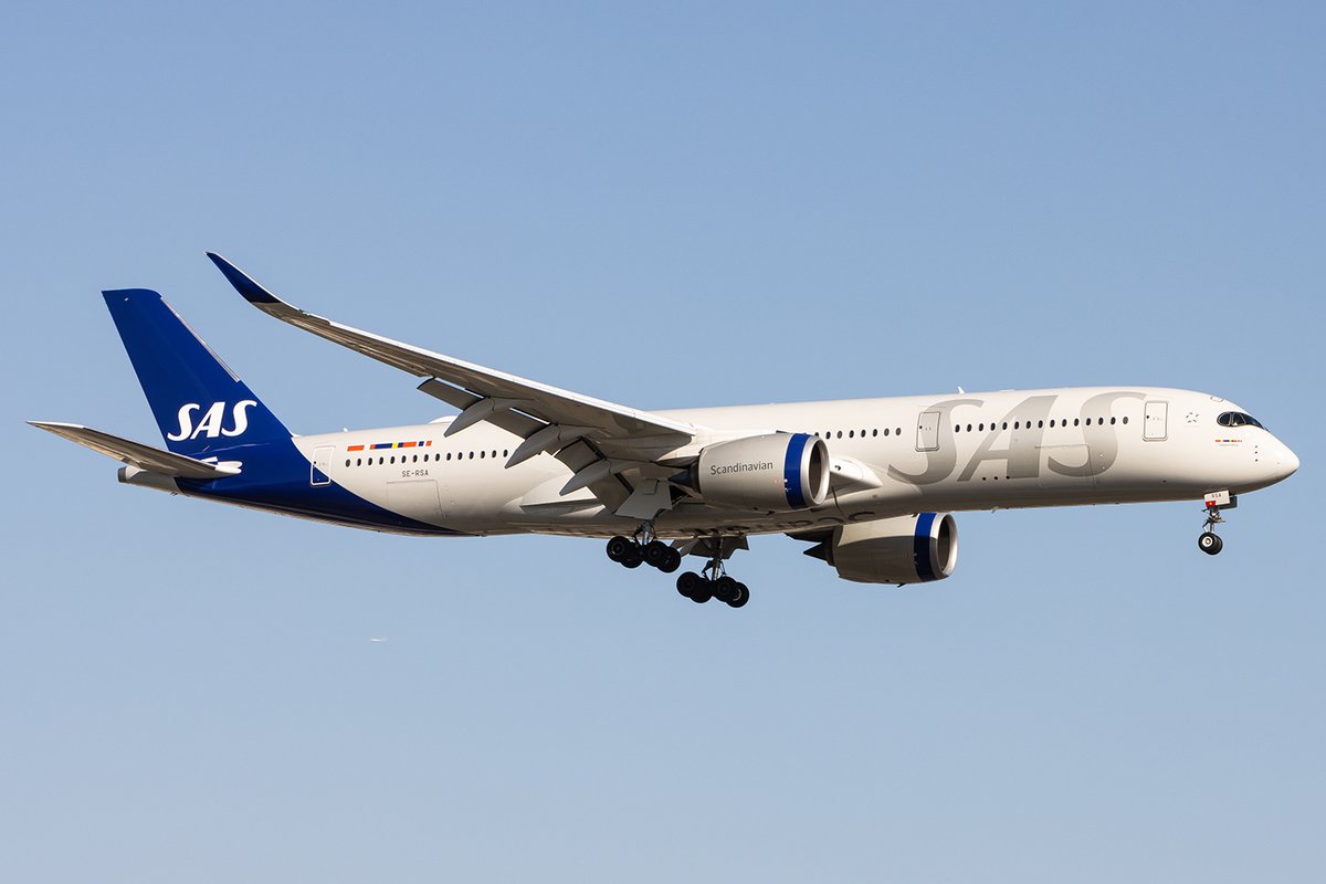 airwaysmagazine's tweet photo. The airline said it filed this document in order to "accelerate SAS’ transformation by implementing key elements of its SAS FORWARD plan." #AirlineIndustry #Chapter11BankruptcyProtection #SAS #SASScandinavianAirlines

https://t.co/4IYEE6QYeM https://t.co/Se7Sx3Oc9V