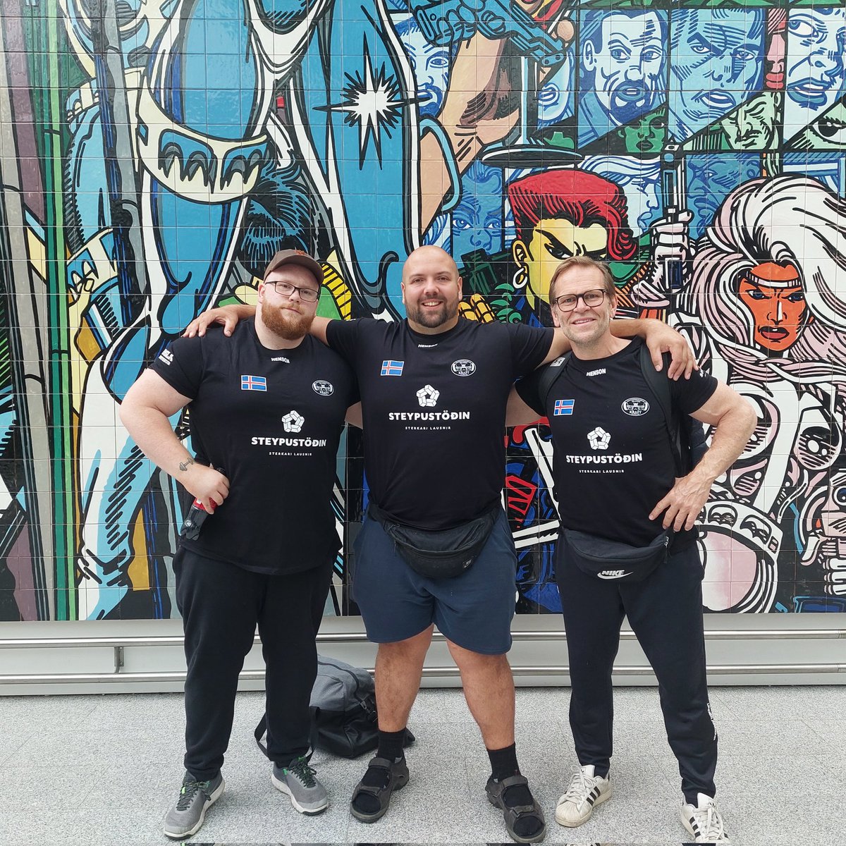 Strákarnir farnir í víking vestur um haf. Næsta stopp Alabama!