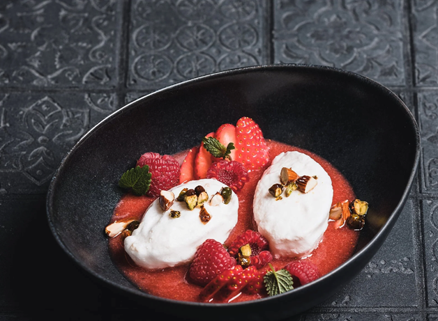 Channelling Tuesday quarter finals day at @Wimbledon today with a dreamy summer recipe from @BORAGmbH bora.com/me/en/recipes/… #foodie #strawberries #bora #boraprofessional #healthyfood #healthyoption #healthyliving