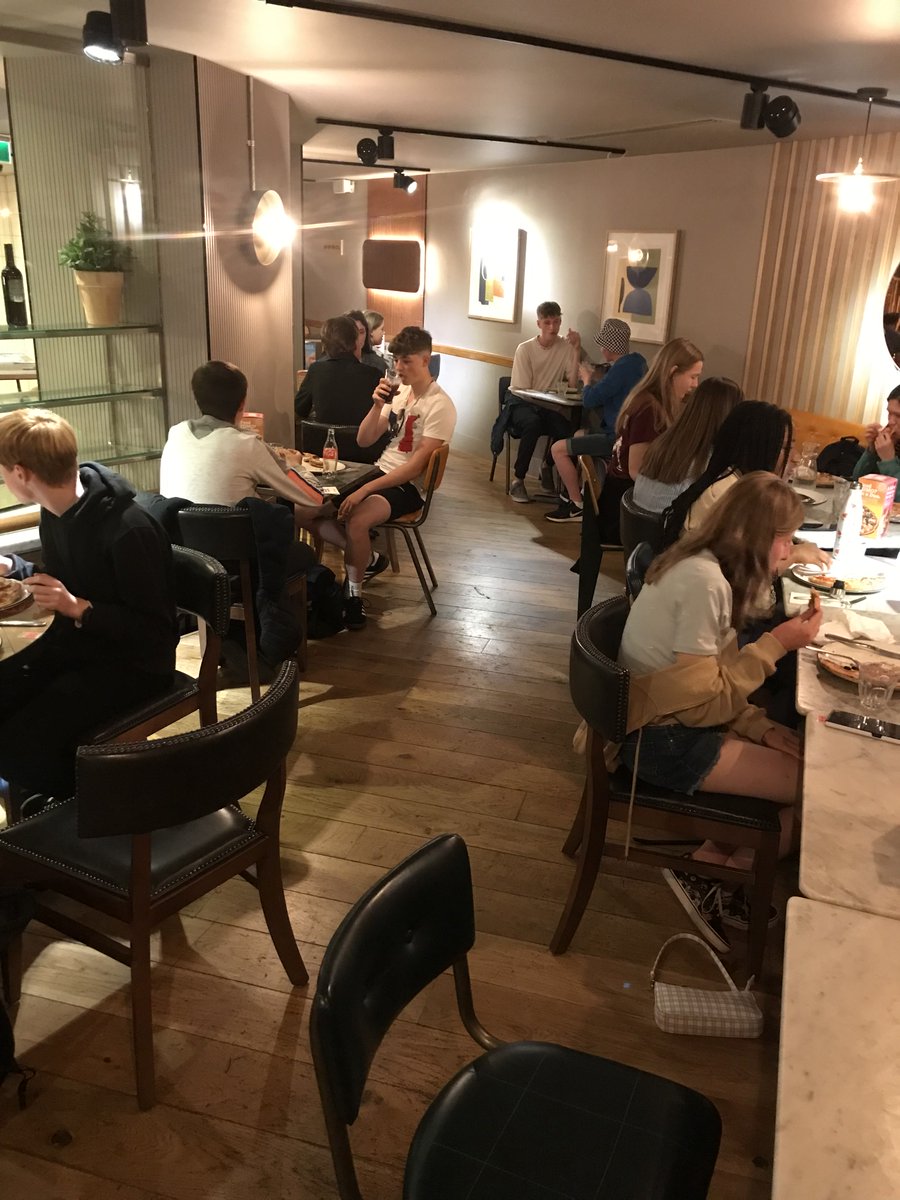 Manor Art & Design tweet media