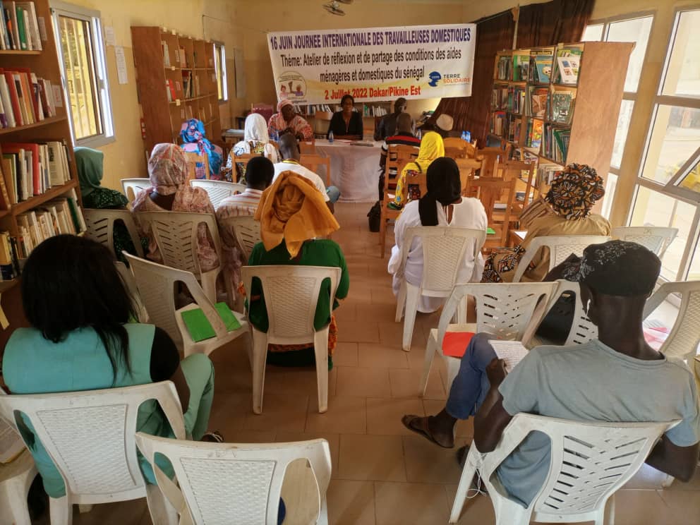 dafadoy's tweet photo. Le Collectif Dafadoy a pris part à un atelier de réflexion et de partage des conditions des aides ménagères et domestiques au Sénégal par le biais de Amadou Sarr le samedi 02 juillet 2022 à Pikine.
Dafadoy CVFE #ADDAD-Sénegal
@amadous30742201 https://t.co/qRnqnC0MNL