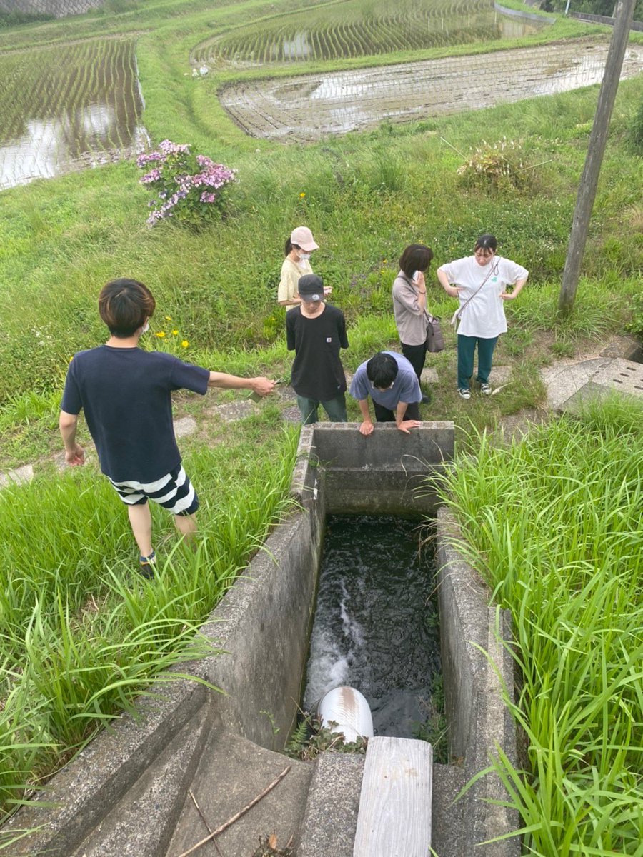yamaguchiaud's tweet photo. 【宇部探索2】
第2回は｢ピーヤ｣と｢常盤用水路｣を探索しました！🚶‍♀️

ピーヤは海が引かずに近くでは見れなかったのですが、海岸に転がっている石炭を発見できたり、用水路のつながりを知れたりと多くの新たな発見ができました！

次回は遠征、、、？ https://t.co/KYX62vcXJ1