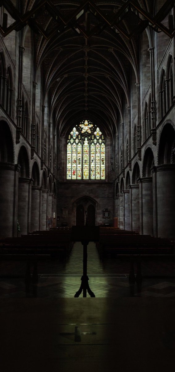 Looking forward to performing in <a href="/HFDCathedral/">Hereford Cathedral</a> today. Join me for an organ recital at 1.15pm featuring Bach, Bohm, Elgar, Dagmar Koptein &amp; Cecilia McDowall