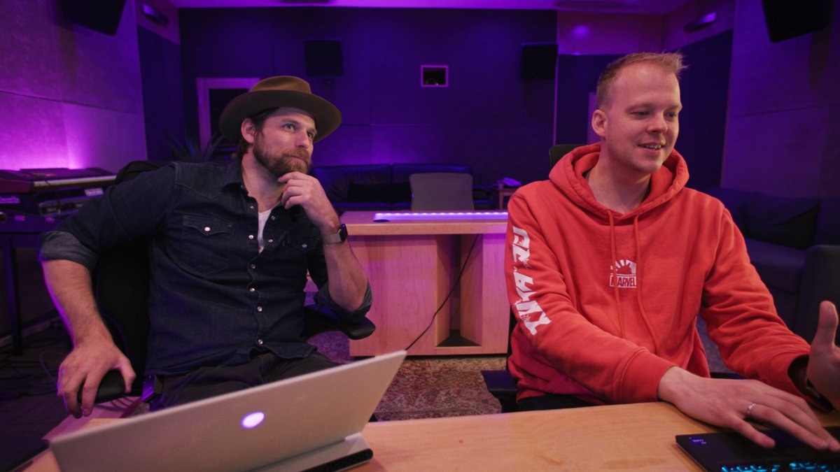 rubenderonde's tweet photo. Getting to talk with @BrianWFoster about music & gaming careers was awesome! Thanks so much @Alienware for putting this all together,I cant wait for everyone to hear the song!
Check out our creative session live at https://t.co/lnmeCdEn7e
#AlienwarePartner #AlienwareChallenge https://t.co/0kzEA0J1f4