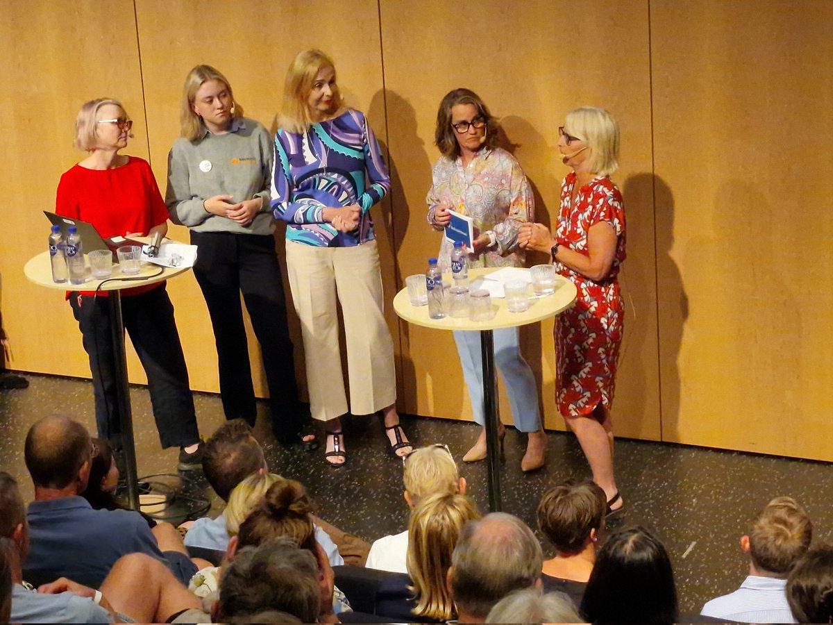 Skolinspektion's tweet photo. Fokus på undervisningen är central för att komma till rätta med likvärdigheten, säger Monica Sonde, @skr #utbpol #skola #almedalen2022 https://t.co/SsdL8xElVw