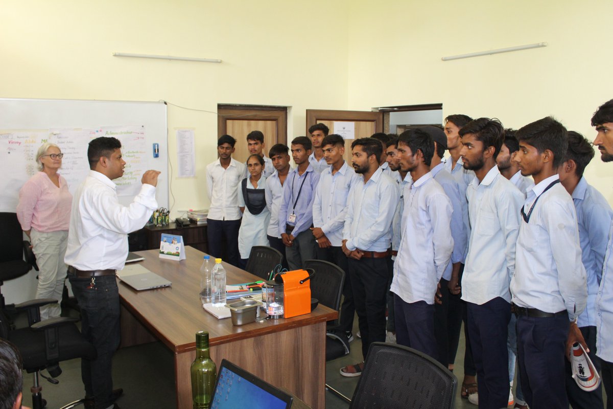 BsduOfficial's tweet photo. Participate in our Community Outreach Program and Experience #BSDUJaipur Today for a Better #Tomorrow.
We just finished one with the Govt. ITI Dudu
A BIG thanks to all the #participants for making this a great #interactive session.
#BSDUSkill #SkillUniversity #BSDUStudy https://t.co/7fuybsAq6P