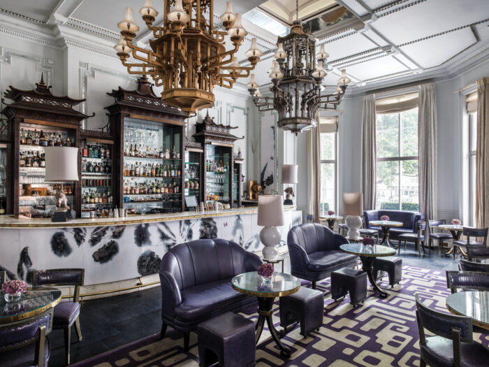 Found on the ground floor of the @Langham_London hotel, Artesian is all at once welcoming, glamorous and confident, with a rotating cocktail menu that continues to push the boundaries of modern mixology. Discover more of the city's best hotel bars: bit.ly/ETHotelBars