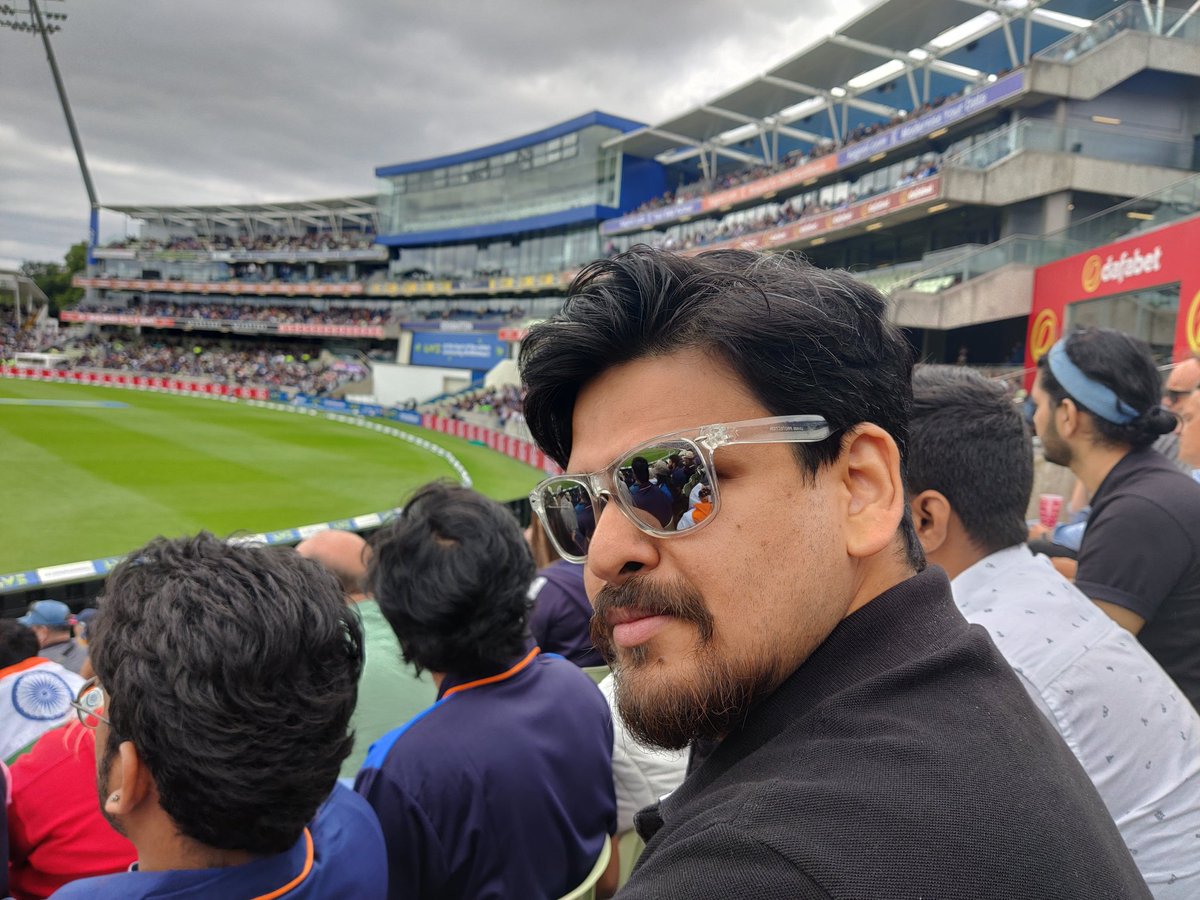 harshashares's tweet photo. #Historic @ECB_cricket @BCCI
What a mockery of target made here..
The batting with authority was a great viewing yesterday...#Bairstow and #Root..just batted like they were playing some county cricket match..as Indian bowling looked toothless..
#LVInsurance #INDvENG #ENGvIND https://t.co/Ohbr8uO98A