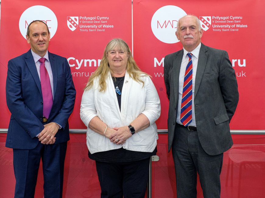 STEM Degrees at UWTSD tweet media