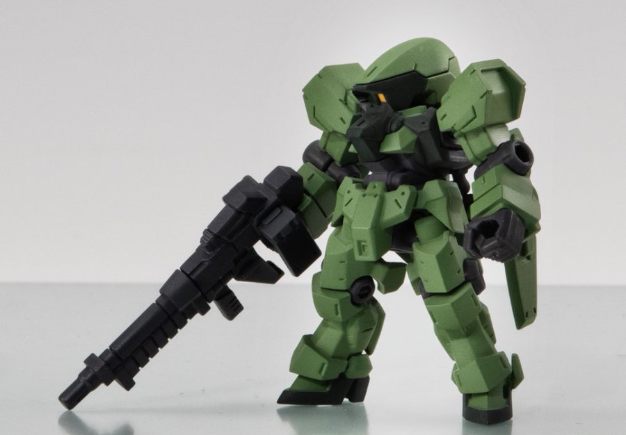 ガンダムフィギュア「モビルスーツアンサンブル」より、『鉄血の ガンダムフィギュア「モビルスーツアンサンブル」より、『鉄血の