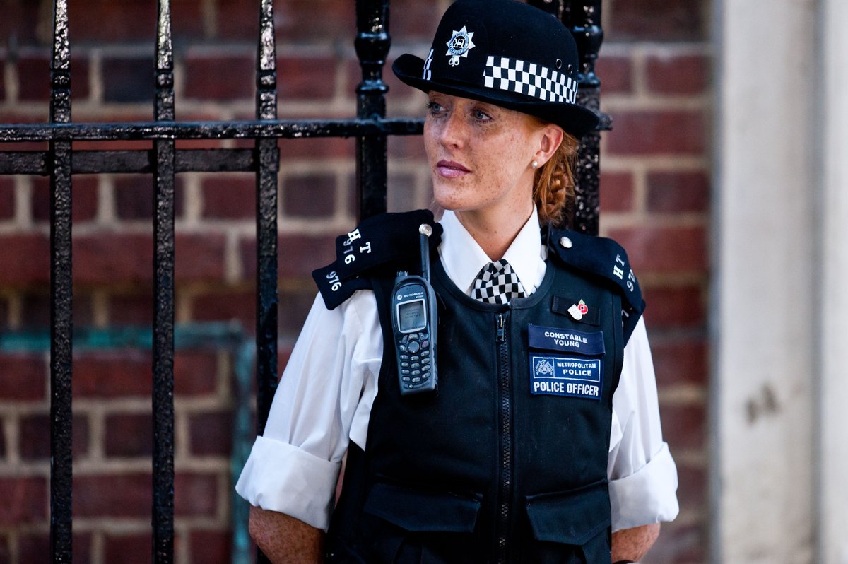 SLCouncils's tweet photo. Essex Sight Loss Council has worked with @EssexPoliceUK to develop a Visual Impairment Procedure (VIP) to help #blind and partially sighted people verify the person at their door is a police officer. Learn more: https://t.co/UvoxcGpdOE
@TPTgeneral #accessibility #police https://t.co/J4WIpulfjo