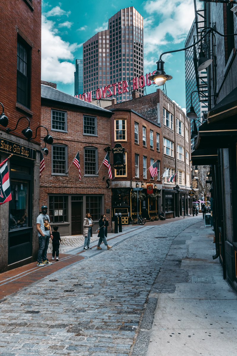 moody capital 🌯 tweet media