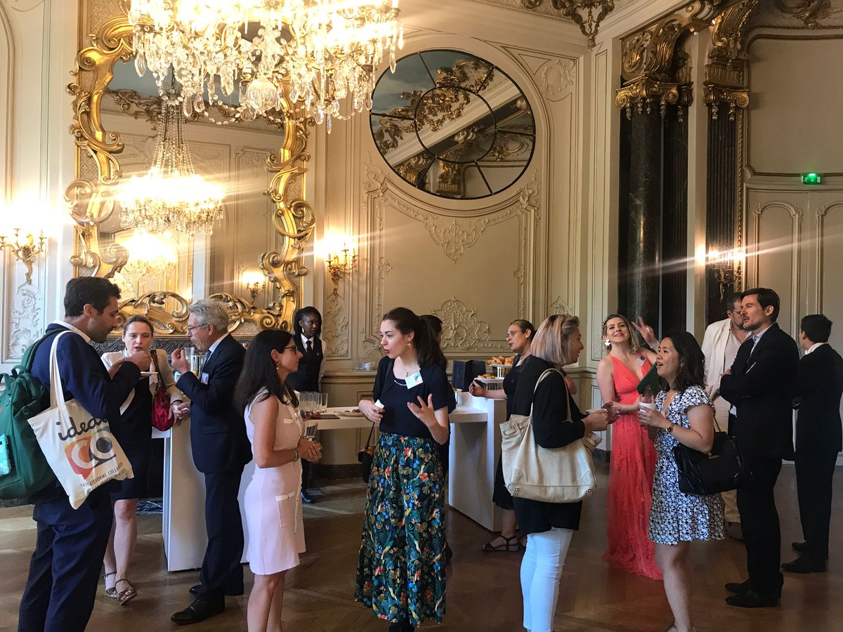 Ce matin à l’hôtel le Marois nous étions heureux de retrouver les experts qui partagent leurs connaissances avec les agents des #collterr et accompagnent au quotidien les 40 communautés professionnelles d'idealCO.

Retrouvez votre communauté 👉 idealco.fr