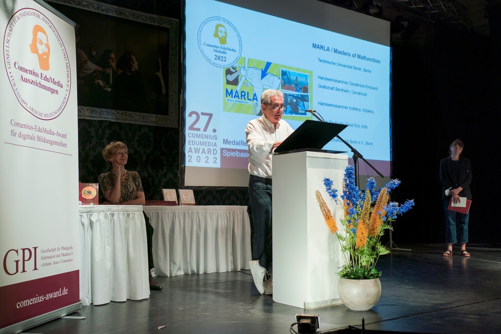 thegoodevilcom's tweet photo. Unser #VR-Spiel MARLA wurde beim 27. Comenius-EduMedia-Award für herausragende digitale Bildungsmedien ausgezeichnet. 🎉

Der Preis ist nach dem Pädagogen Johann Amos Comenius (1592-1670) benannt.

Du kannst @marla_tech kostenlos mit #MetaQuest spielen:
🎮 https://t.co/3sVSJaJGfH https://t.co/2H61f5edKT