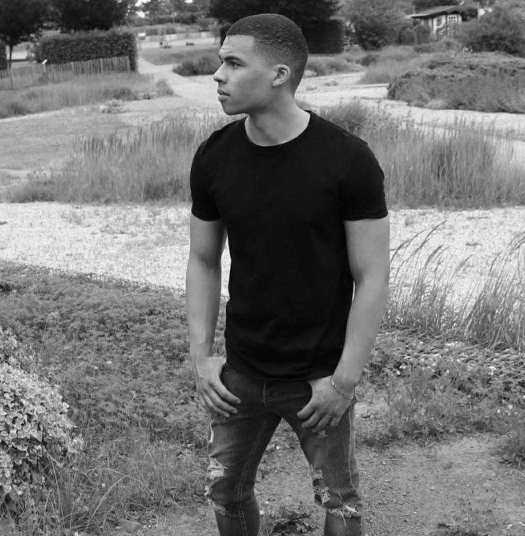 Hartebilder047's tweet photo. Kelvin Williams aka. "Kelvin"
~Zeitpunkt unbekannt https://t.co/BcgKq5eKTX