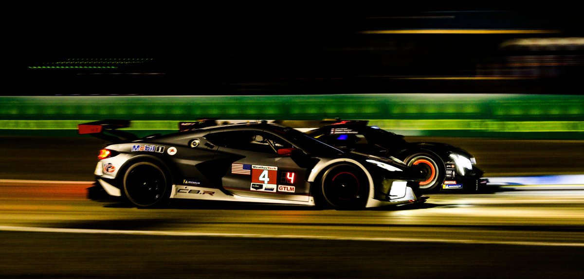 Corvette C8.R and #Cadillac DPi-V.R at Sebring redd.it/vrwsg9