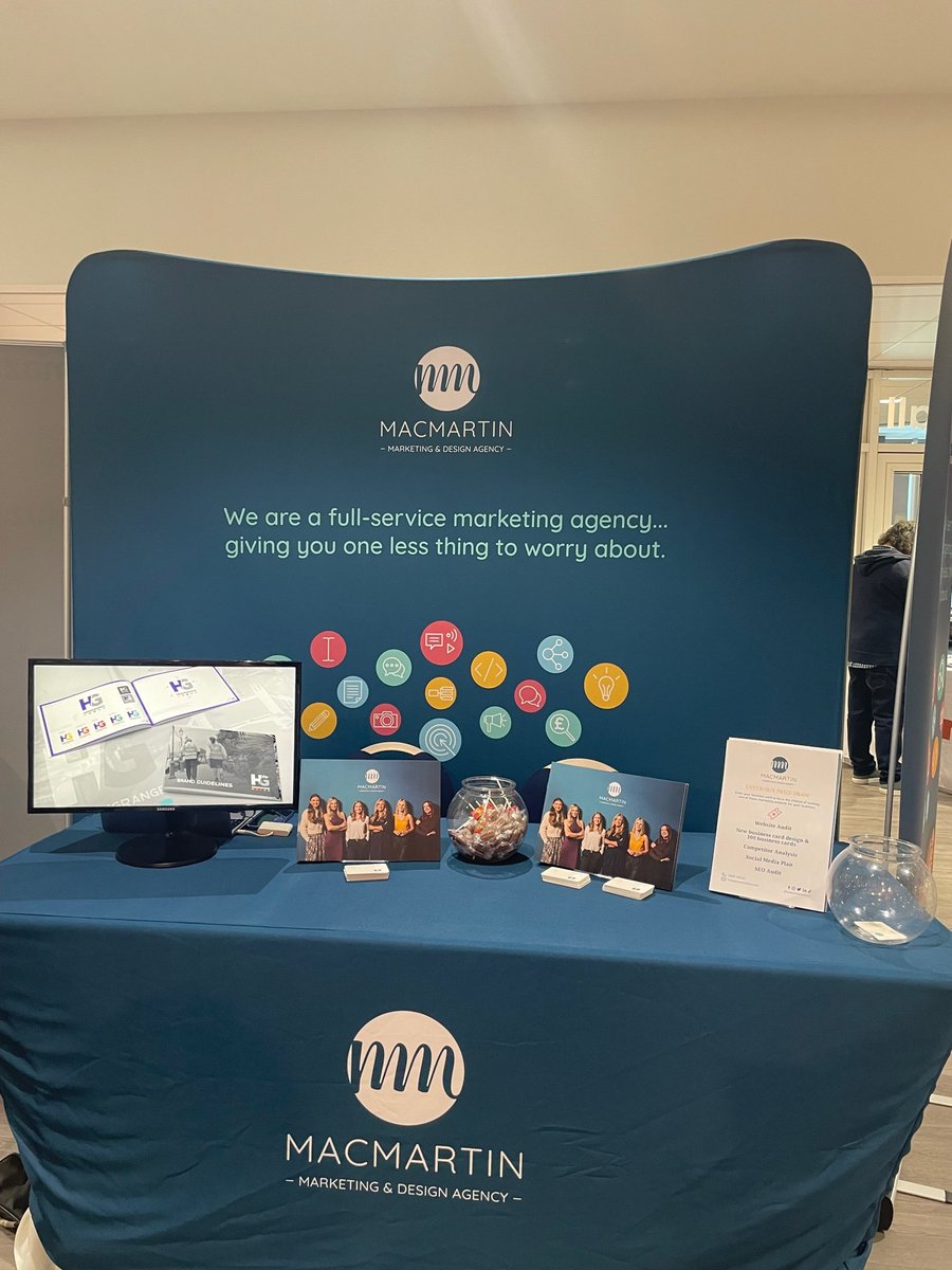 MacMartin tweet media