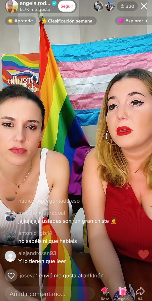 Las dos señoritas están de directo en tiktok después de volver de EEUU. Tienen 300 espectadores (espectacular audiencia) y quiero que os fijéis en los comentarios.
-Abro HILO