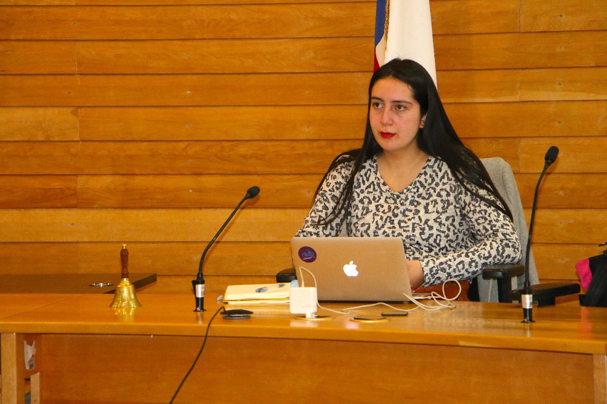 CoreAysen's tweet photo. 📷 #COREAysén En el Salón Ronchi del #GOREAysén se llevó a cabo la Comisión Ampliada de Presupuesto e Inversiones, donde se trató la aprobación Proyecto de Presupuesto de Inversión del #GOREAysén 2023, tema clave para la reactivación económica de nuestra región 
@AndreaGoreAysen https://t.co/fSe2E726BQ