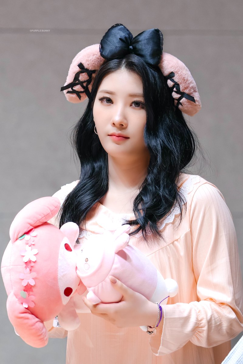purplebunny1205's tweet photo. 220605

#퍼플키스 #채인 #PURPLE_KISS #CHAEIN https://t.co/UIrSJGv80D