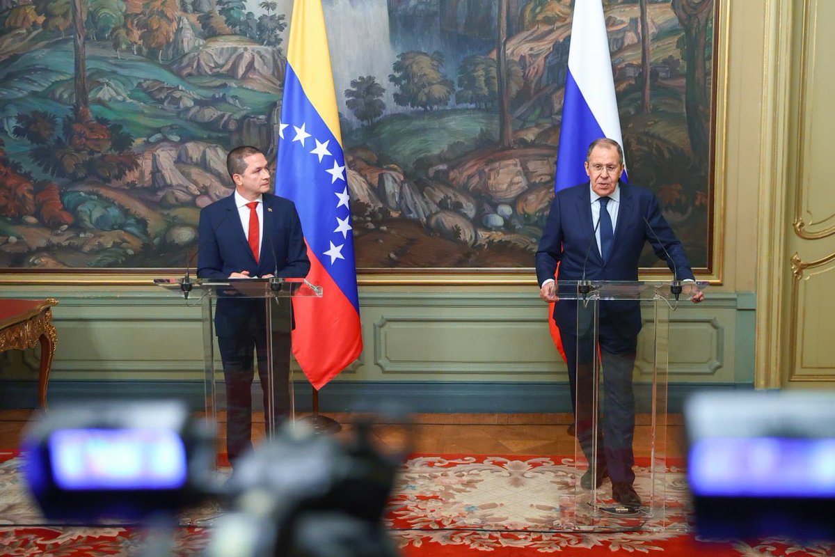 mae_rusia's tweet photo. 💬 Canciller Serguéi Lavrov: Confirmamos la disposición a mantener nuestro aporte constructivo a la superación de las contradicciones internas en la sociedad venezolana con el respeto a la soberanía de Venezuela y a su Constitución.

🔗 https://t.co/d3srAVRMYo

#RusiaVenezuela https://t.co/y0iNFqQecy