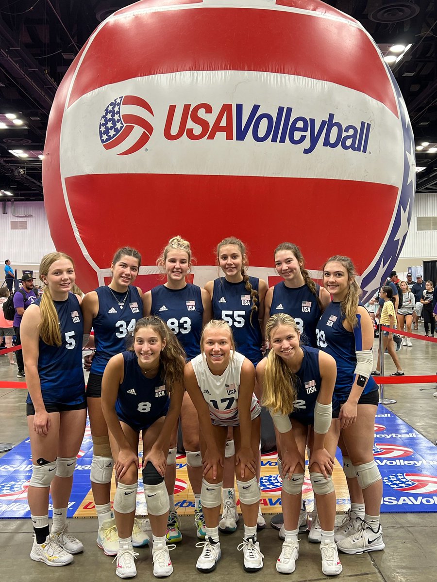 kaelanmurphy8's tweet photo. Had a blast at Nationals. Huge thank you going out to my teammates and Coaches for an amazing season. Epic United 16 Elite 8-2 for the event. Focus is on HS now &amp; giving it my all @DRod0524 @LCvolleyball1 @EpicUnitedVB @usavolleyball @KellyMurphy69 @VBallrecruiter @PrepDigChris https://t.co/76tjZcpy30