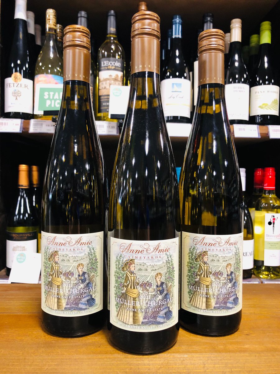 This estate-grown <a href="/AnneAmieWines/">Anne Amie Vineyards</a> Müller-Thurgau comes from vines first planted in 1979. The wine aged on its lees for 4 months before being bottled. #ORwine #müllerthurgau