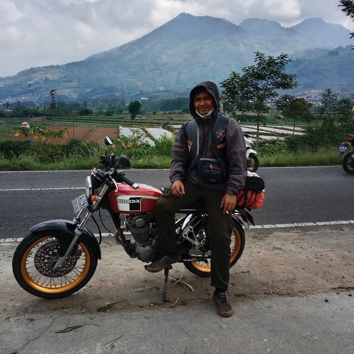 ChapterWayabung tweet picture