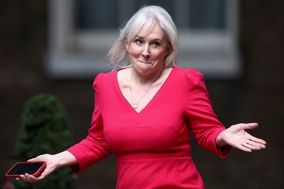 JamieHComedy's tweet photo. 🚨 HERE WE GO 🚨 Despite only getting a D in maths and thinking the Autumn Budget was a channel 4 show. Personal terms agreed. Dorries to Chancellor. [via Fabrizio Romano] https://t.co/FoPsbOB27s