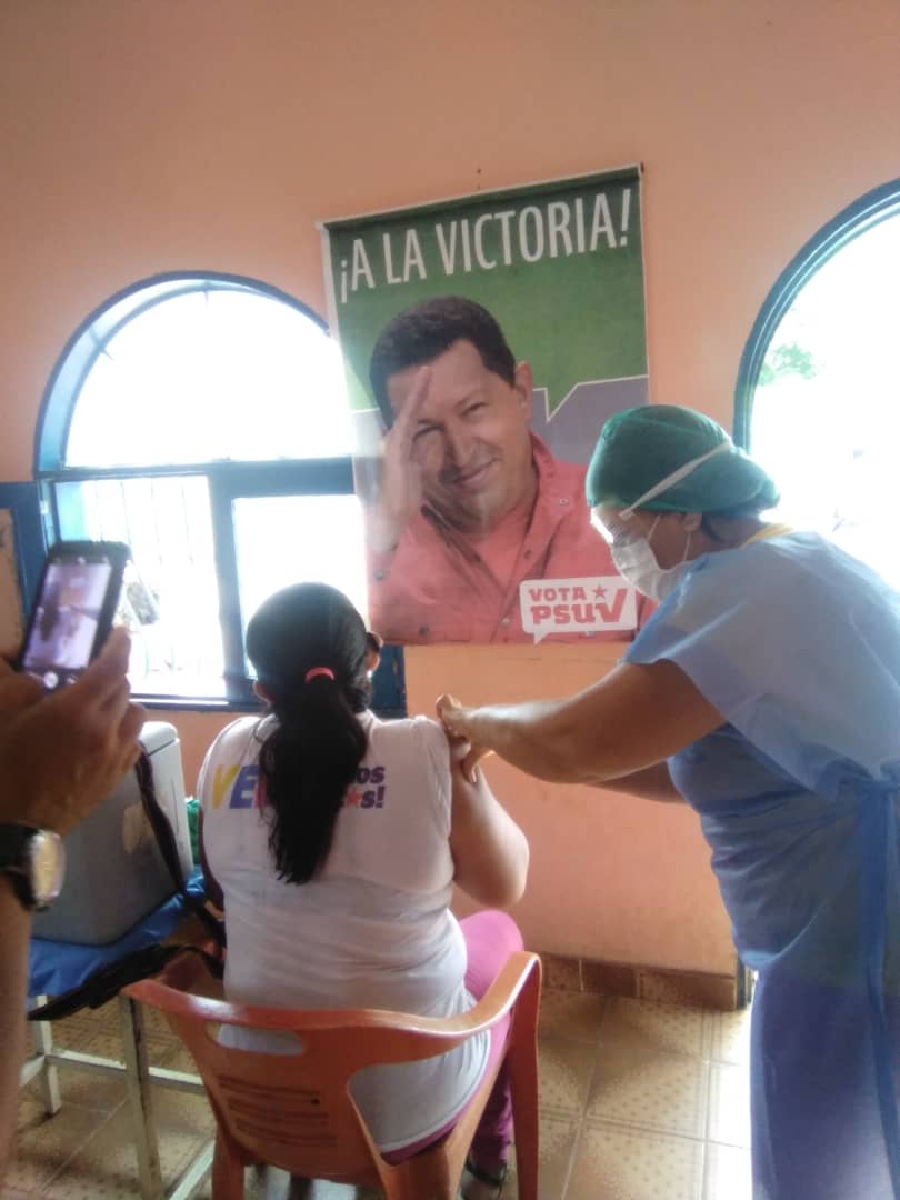 Daiyami8's tweet photo. CDI Los Caribes brindando un servicio de calidad y excelencia al pueblo venezolano.Vamos por Más .@cubacooperaven @Cubacooperabol2 @AnayansyPR @altunaga_perez https://t.co/vDsUZQI17E