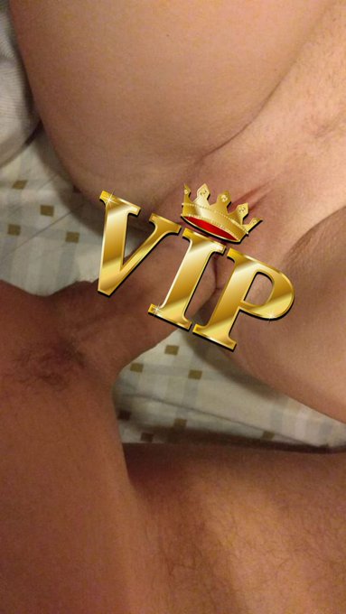 I found some pics from that pre-porn period when I had a piercing on my clit and nipples!
It also was