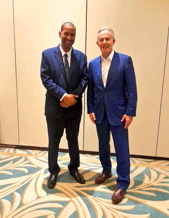 It was a great honor to stand along with Prime Minister #TonyBlair @InstituteGC who is in #Zanzibar to support our Government's strategic development prioritization and delivery systems, including on #BlueEconomy #Tourism #Infrastructure #SocialDevelopment