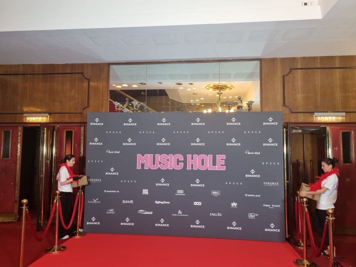 Le Grand Rex tweet media