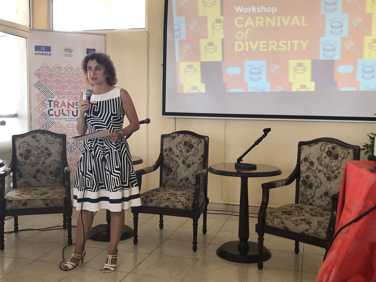🔴#SucedeAhora La coordinadora del Programa #Transcultura de la <a href="/UNESCO/">UNESCO 🏛️ #Education #Sciences #Culture 🇺🇳</a>, Alessandra Borchi, inaugura el taller #CarnavaldelaDiversidad sobre la organización, gestión y valor creativo de los carnavales y los festivales en el Caribe y en 🇪🇺 #FestivaldelCaribe2022