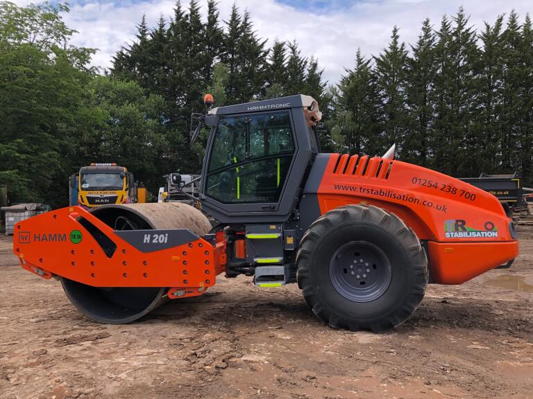 TRStabilisation's tweet photo. The latest edition to the TR Fleet!
HAMM H20i
#soilstabilisation #stabilisation #stabilization #limestabilisation #hamm #hammroller #H20i #limestabilization https://t.co/MD9sXCLQNo