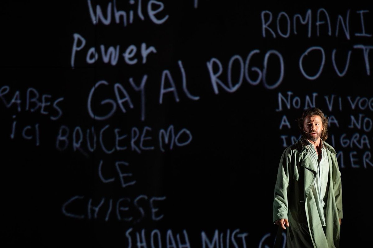 OperaRoma's tweet photo. Ultimo appuntamento questa sera per sgretolare il “muro della vergogna” con ‘Mass’ di #Bernstein a #Caracalla: regia di #DamianoMichieletto, coreografia di #SashaRiva e #SimoneRepele, sul podio #DiegoMatheuz.Un viaggio verso la Pace guidato dal Celebrante #MarkusWerba.
#operaroma https://t.co/VsYjjPwSZj